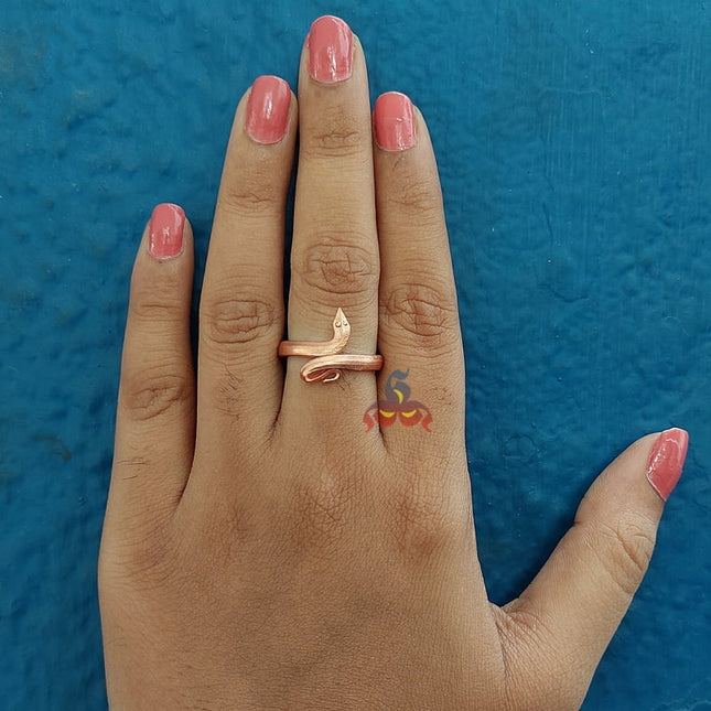 Copper Snake Ring / Paambu Modhiram