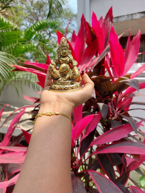 Kuberar statue brass