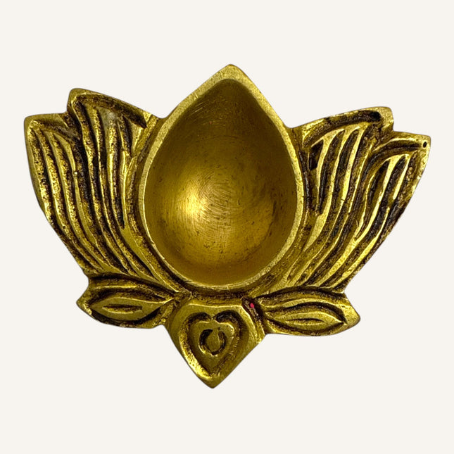 Lotus Vilakku