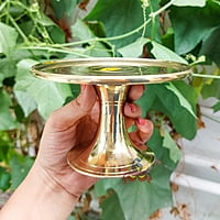 Round plate with stand - Brass Round plate with stand - Brass